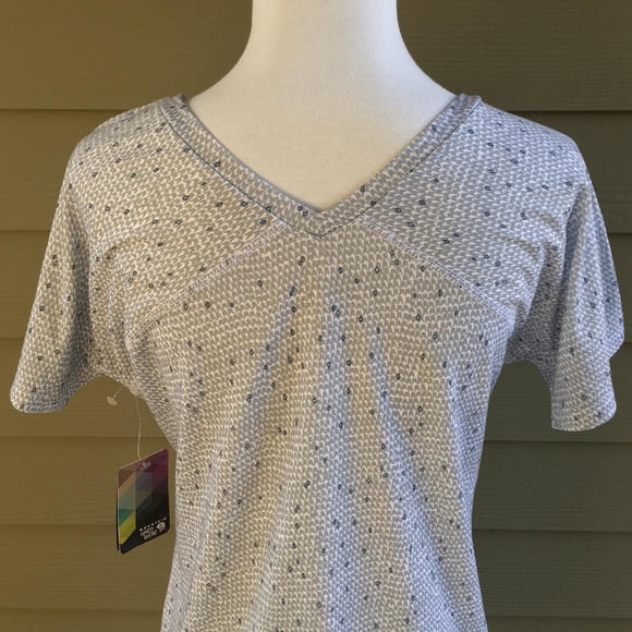 🆕 NWT | MOUNTAIN HARDWEAR DRYSPUN PRINTED TEE 🆕 - Picture 3 of 8